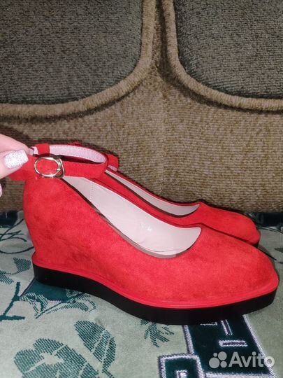 Туфли женские 40 размер красные
