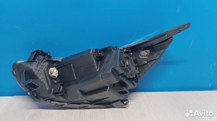 Фара правая Hyundai Solaris 1 2011-2017