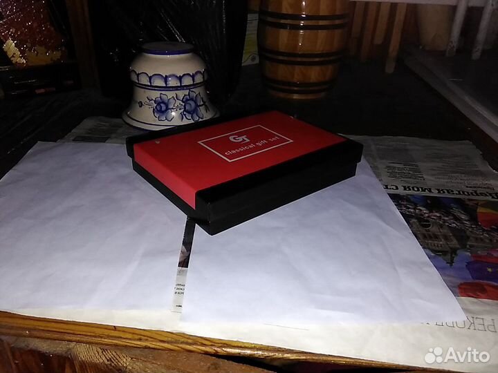 Подарочный набор новый, 4 рюмки и фляжка,нержавеющ