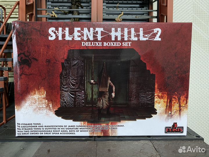 Продам фигурки Mezco Silent Hill