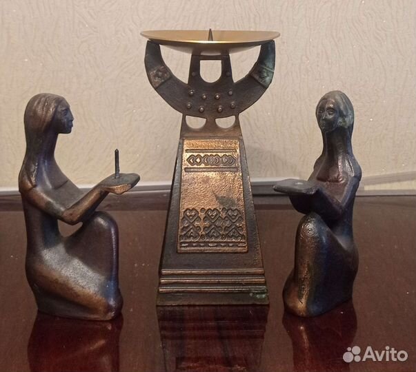 Старинный бронзовый подсвечник