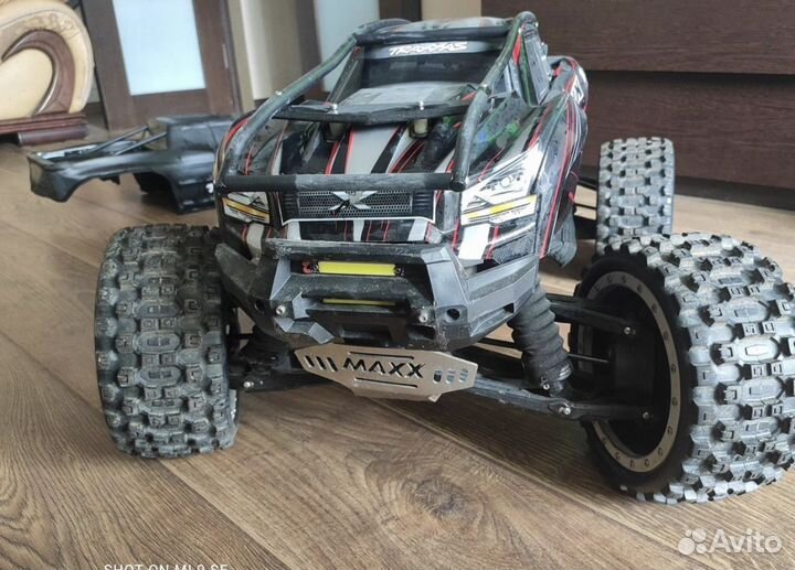 Traxxas x maxx 8 s