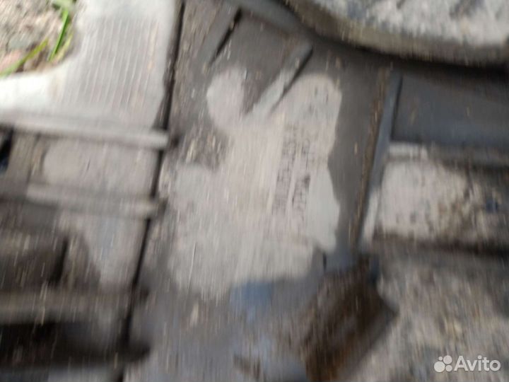 Volkswagen Tiguan 1 брызговики передние