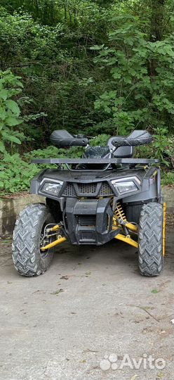 Продам квадроцикл.Торг уместен