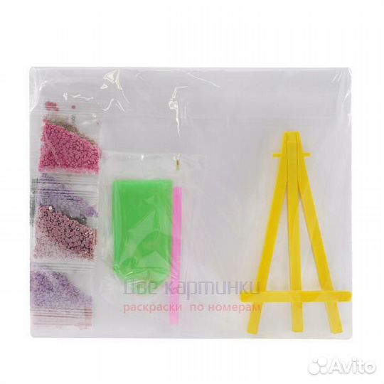 Алмазная мозаика 21x25 Милый щенок среди летних цв