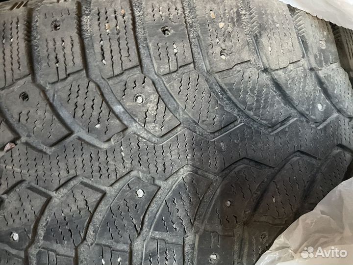 Bridgestone Blizzak Spike-01 215/60 R17 100T