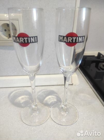 Бокалы и стопки