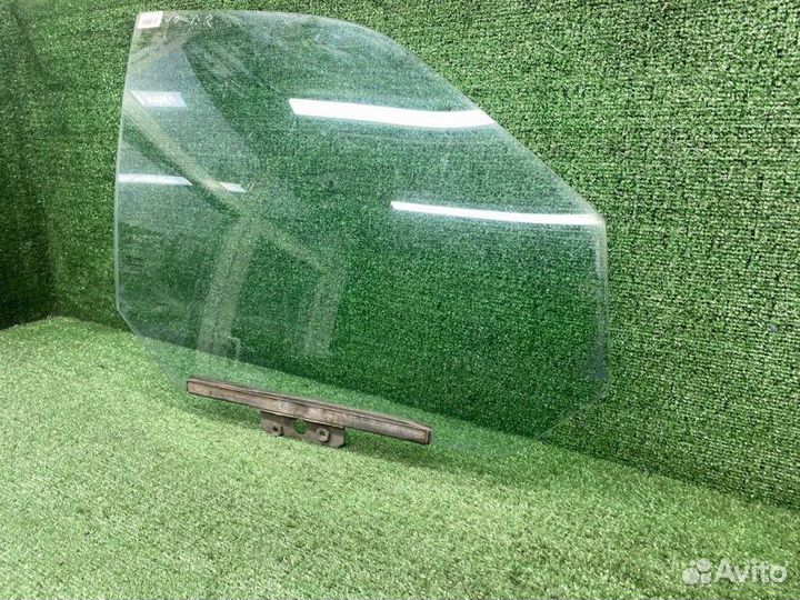 Стекло двери переднее правое Ваз 2110