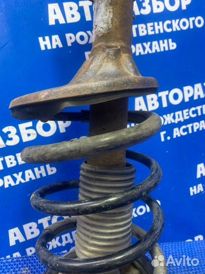 Передняя правая стойка амортизатора Chery Fora