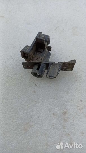 BMW E38 левый упорный кронштейн птф