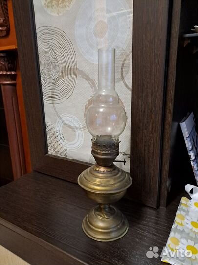 Старинная керосиновая лампа