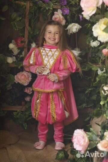 Новогодние, карнавальные, театральные костюмы