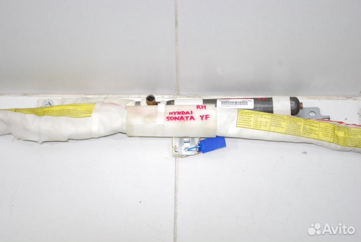 Шторка безопасности правая Hyundai Sonata YF 2.4