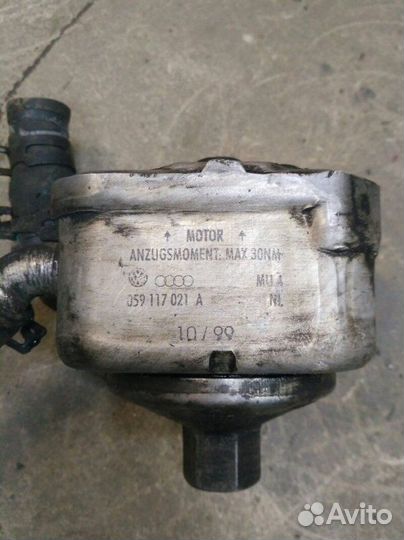 Радиатор масляный Volkswagen Passat B5