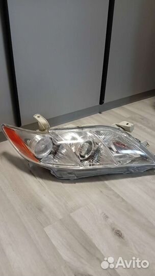 Фара правая Toyota camry v40 до рестайлинга