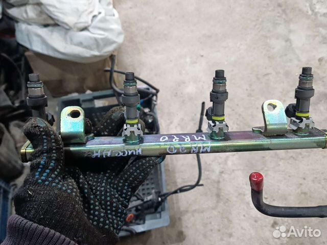 Форсунки топливные FBY2850 с рампой mr20de