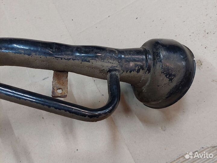 Горловина топливного бака Nissan Primera P11