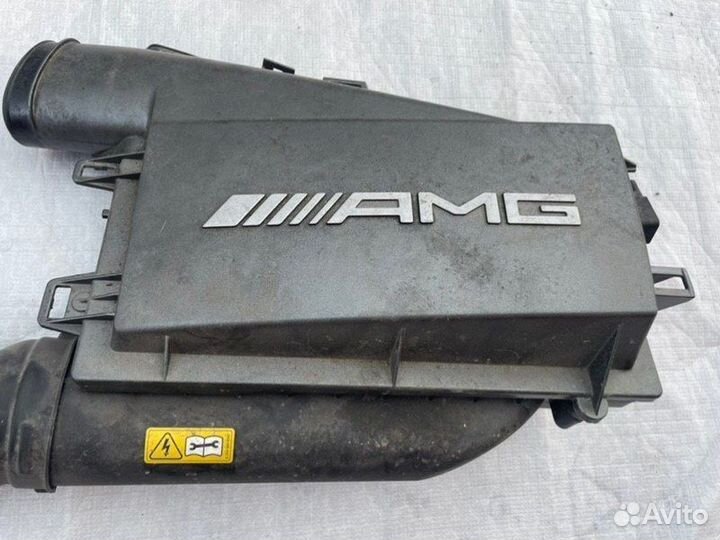 Корпус воздушного фильтра Mercedes-Benz Cls Amg