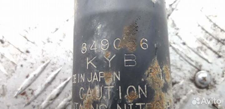 Амортизатор передний KYB Mercedes ML W163