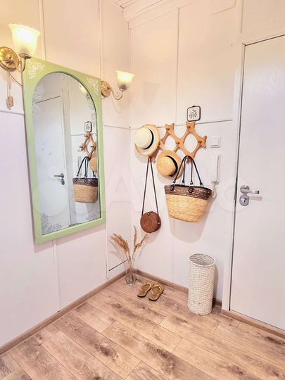 2-к. квартира, 58 м², 6/9 эт.