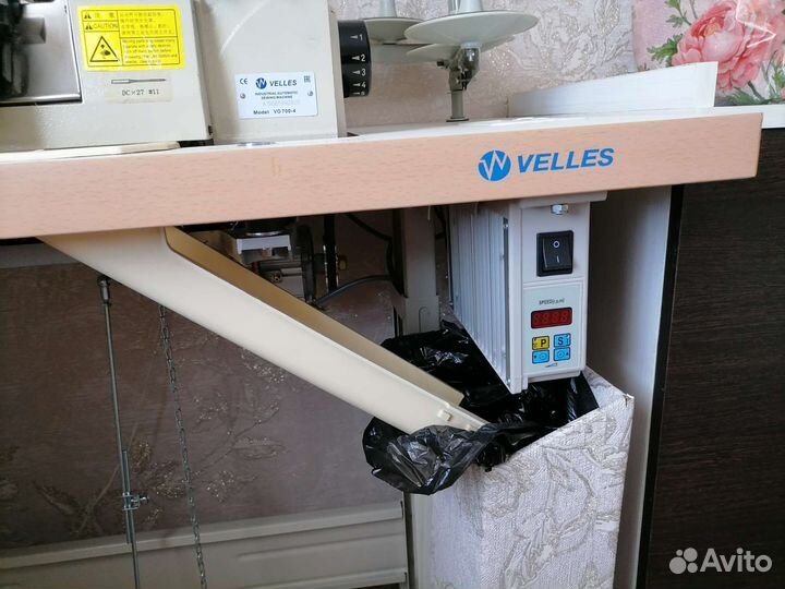 Промышленный оверлок Velles 700-4