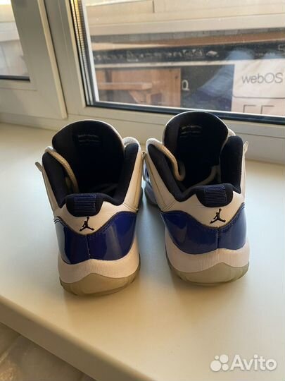 Кроссовки Nike air jordan 11 retro