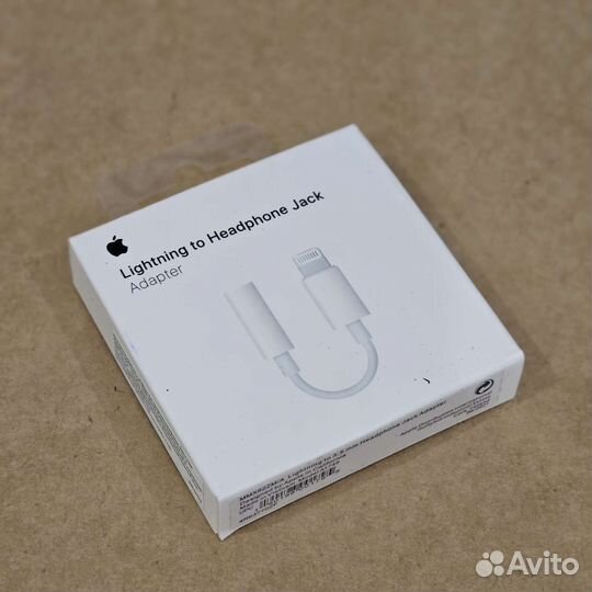 Переходник Lightning to Headphone JackAdapter