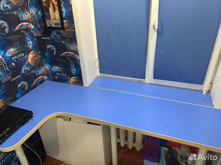 Угловой письменный стол