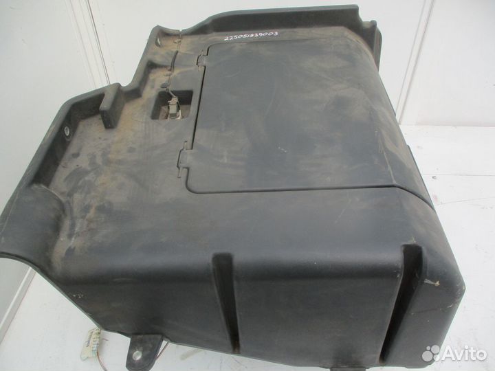 Ящик инструментальный левый MAN 81669126199