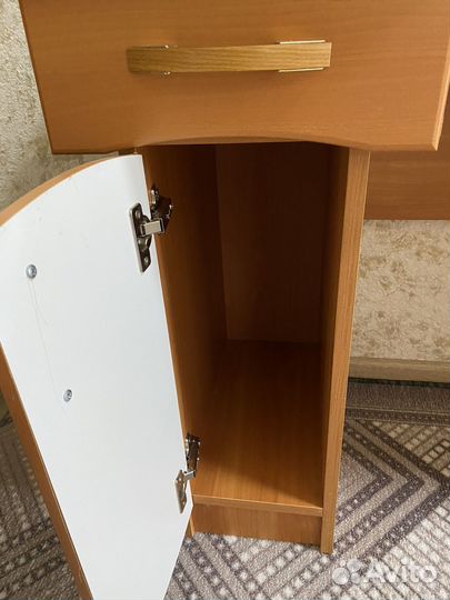 Туалетный столик с зеркалом бу