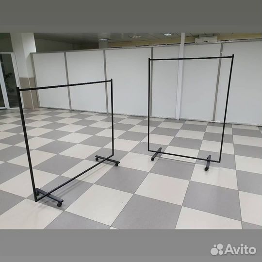 Вешала для магазина одежды