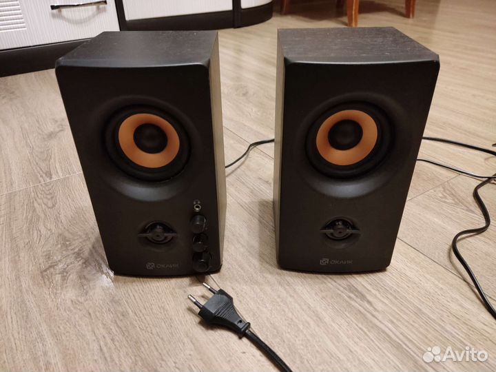 Колонки для компьютера Oklick OK-164