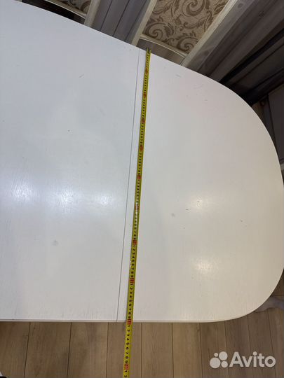 Обеденный стол и 4 стула