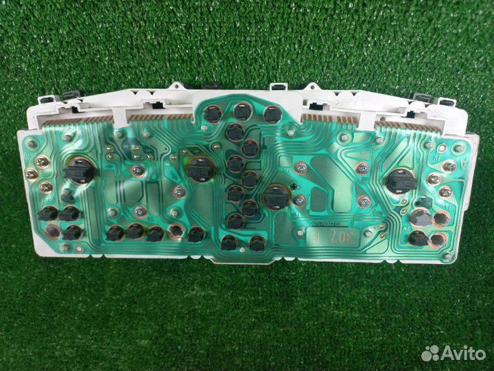 Панель приборов(Щиток) Mitsubishi Pajero Sport