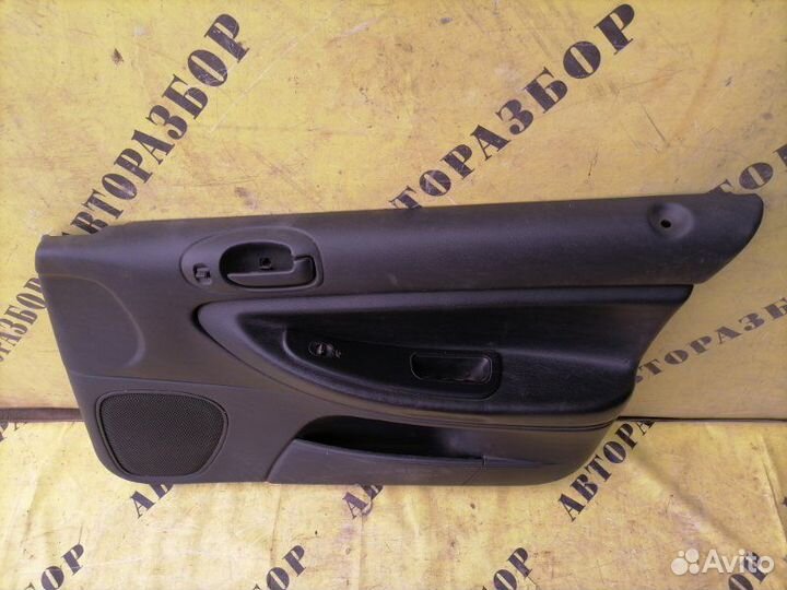 Обшивка двери передней правой Volga Siber седан