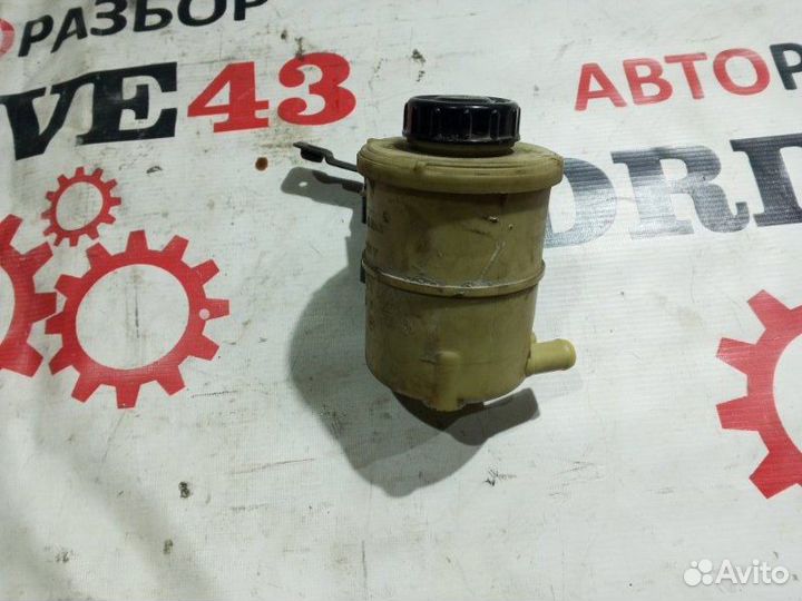 Бачок гур Renault Sandero stepway K4MC697 2012