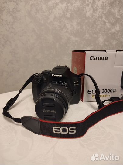 Зеркальный фотоаппарат