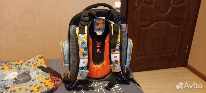 Ранец школьный для девочки