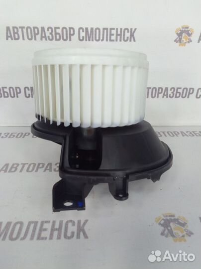 Моторчик отопителя Opel Corsa D (2006—2010)