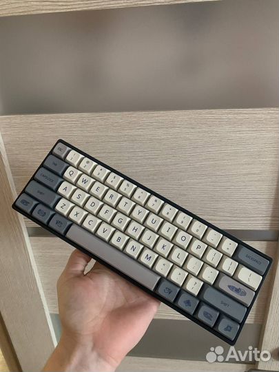Кастомная механическая клавиатура Gk61