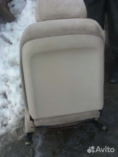 Сиденья передние Митсубиши Галант 8 USA