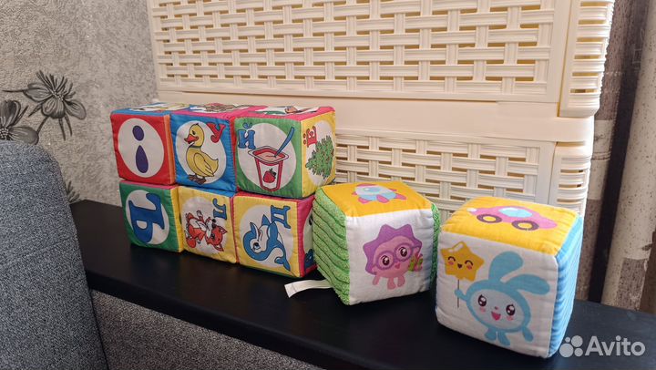 Игрушки пакетом (подвески, кубики)