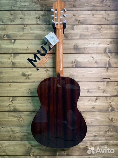 Классическая испанская гитара Perez 610 Cedar