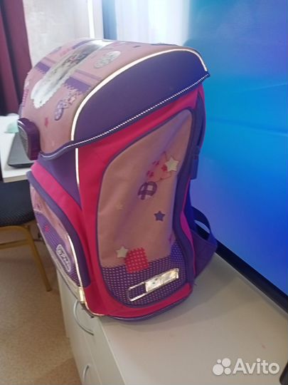 Рюкзак школьный
