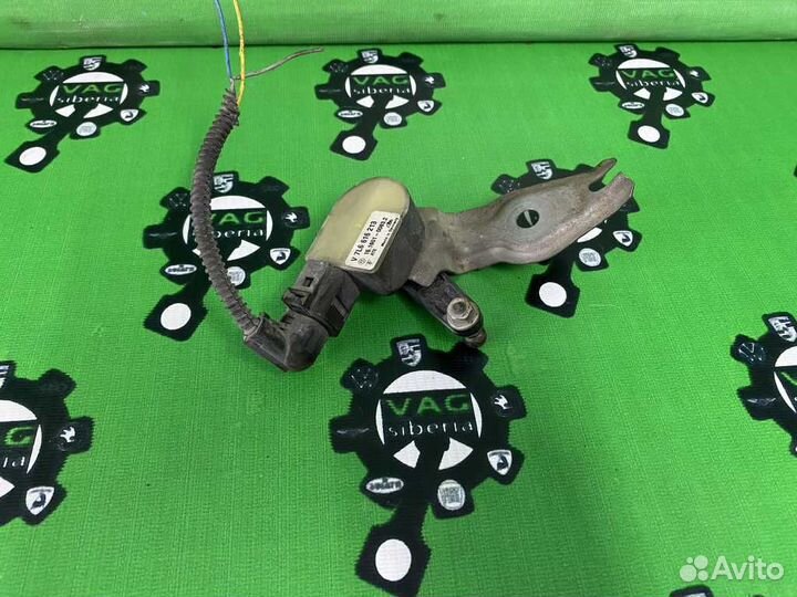 Датчик дорожного просвета 7L6616213 передний левый