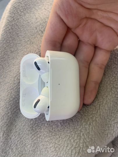 Продам AirPod pro Оригинал