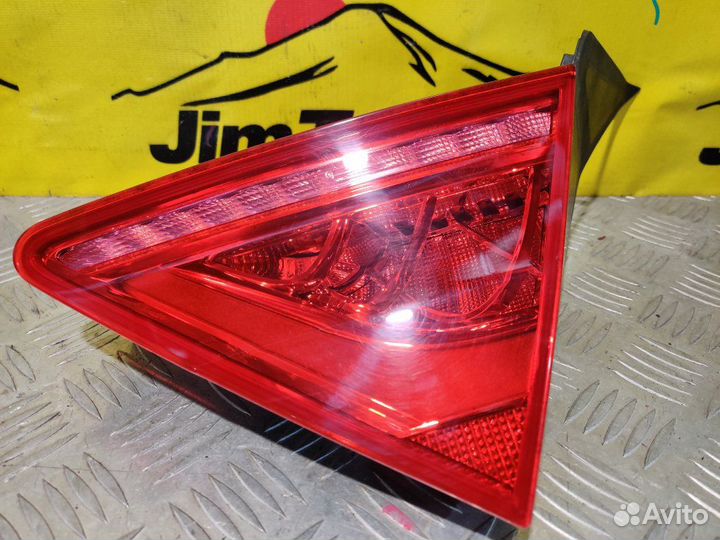 Фонарь задний в крышку багажника правый Audi A7 4G