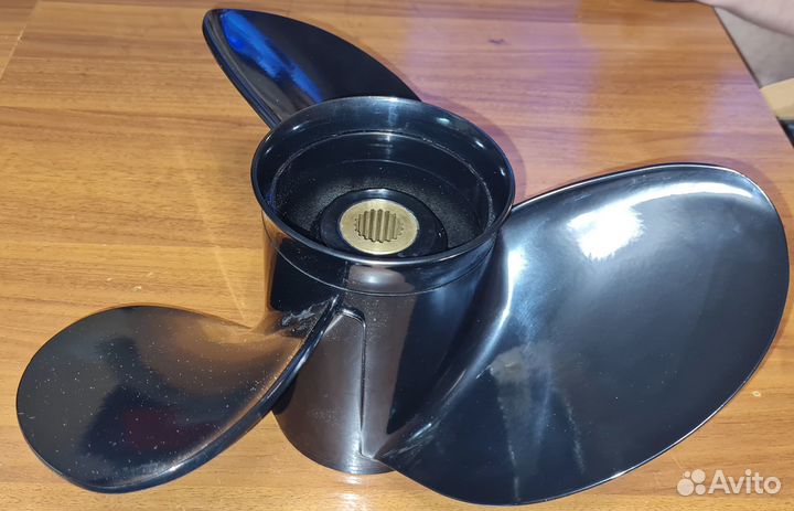 Винт правого вращения volvo SX (3X15 1/4X19)