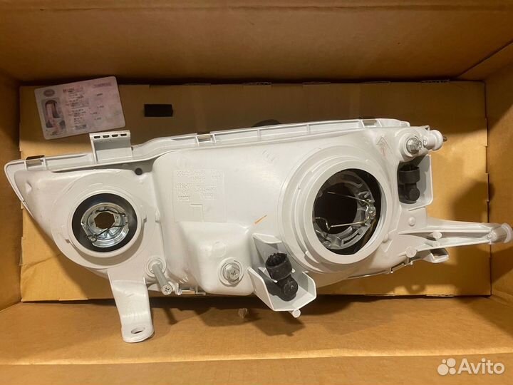 Левая фара новая toyota corona exiv st202