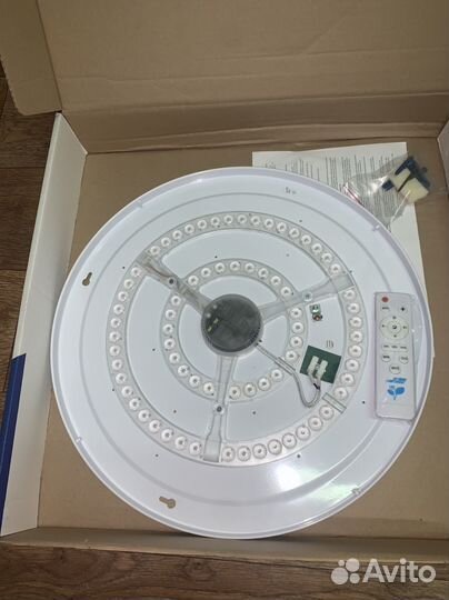 Настенно-потолочный светодиодный светильник